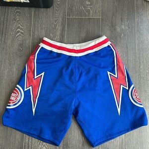 Mitchell n ness shorts